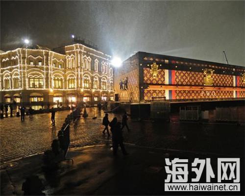 俄政府要求拆除红场LV包包样式展馆
