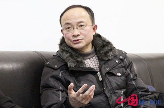 四川省政协委员唐顺发：左手教案、右手提案
