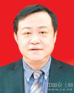 韓冰、楊力當選雅安市政協副主席(圖)