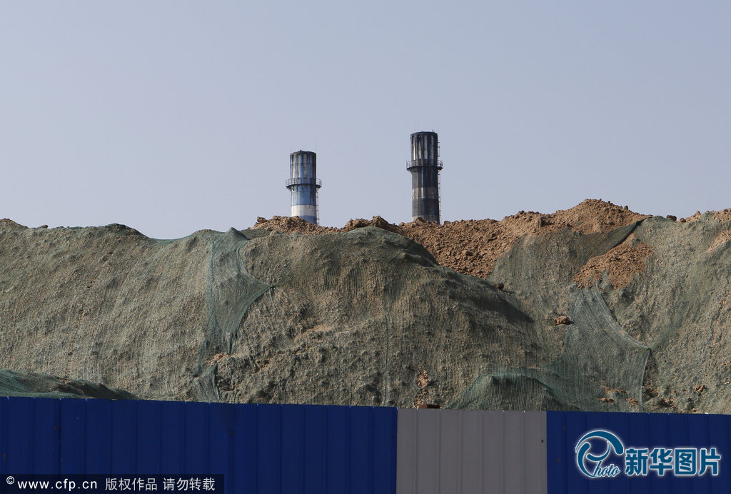 北京焦化厂受污染土壤散发异味 居民半夜被熏