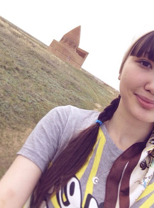 17岁哈萨克女排队员一夜爆红_其他图片_中国