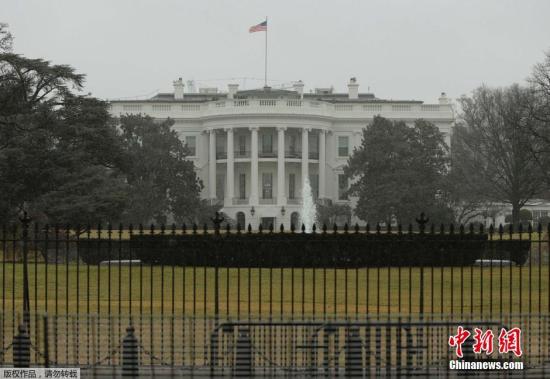 一男子在白宫外操控无人机飞行被捕 白宫一度封锁