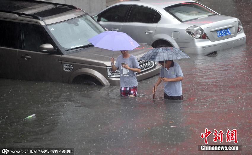 武汉暴雨公交停开