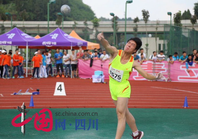 2016年四川省中学生田径锦标赛在遂宁开赛