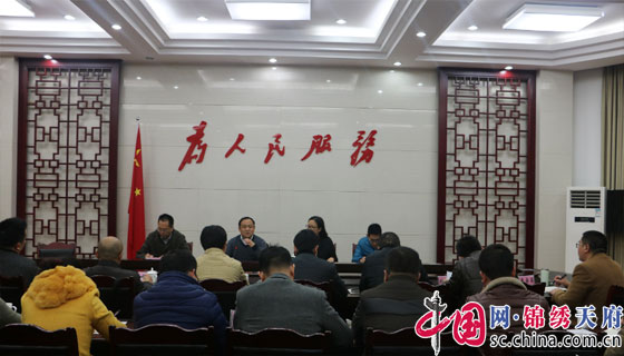 中国城镇人口_城镇劳动人口开展培训