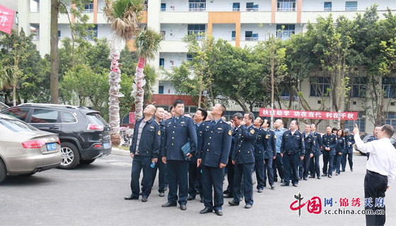 市道路运输管理局领导走进南充师范学校